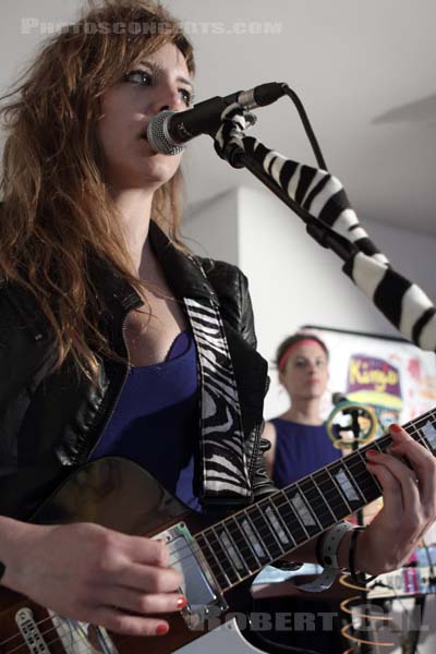 P.O.U.F. ! - 2013-10-17 - PARIS - La Galerie W - 